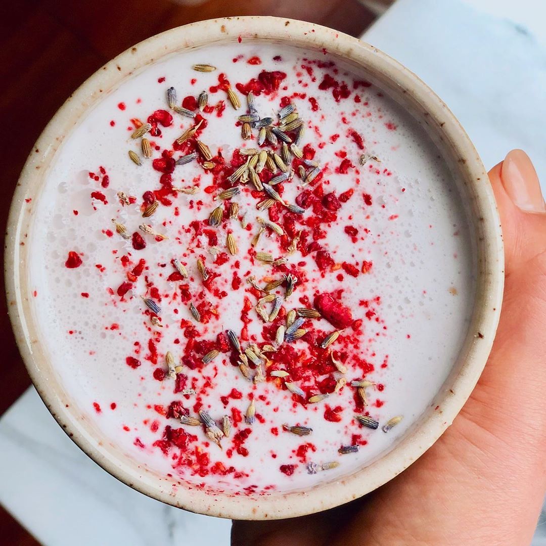 Vegan Beauty Latte with Raspberry and Acerola