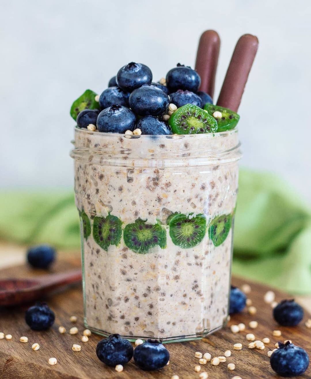 Easy Cinnamon Overnight Oats Breakfast