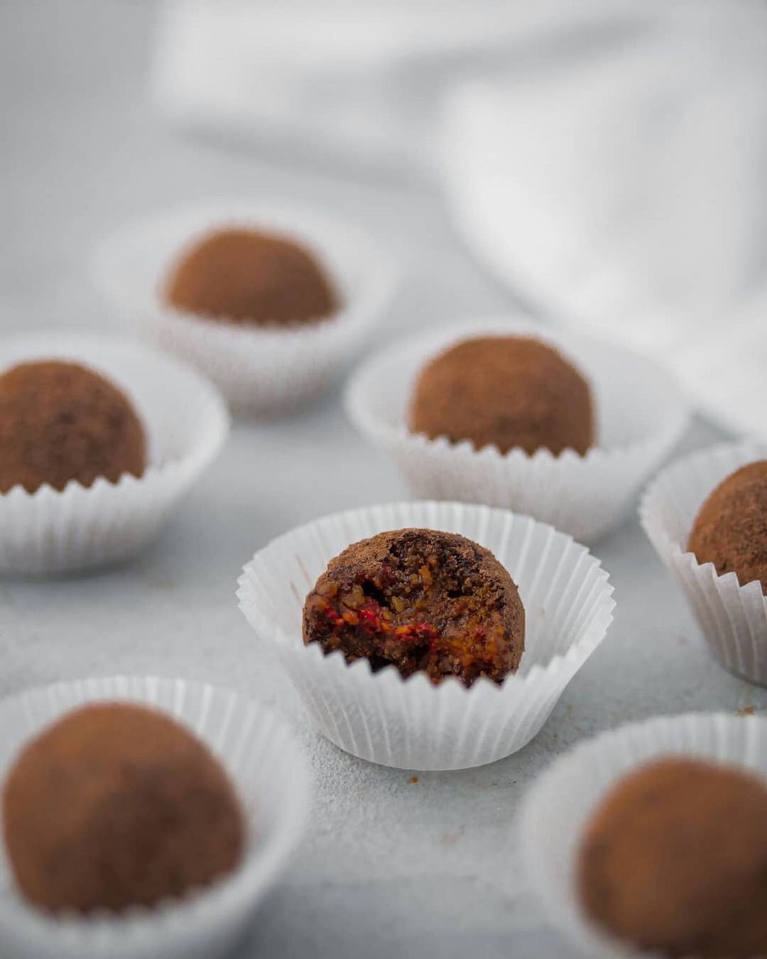 Vegan Superfood Balls with Dates and Nuts