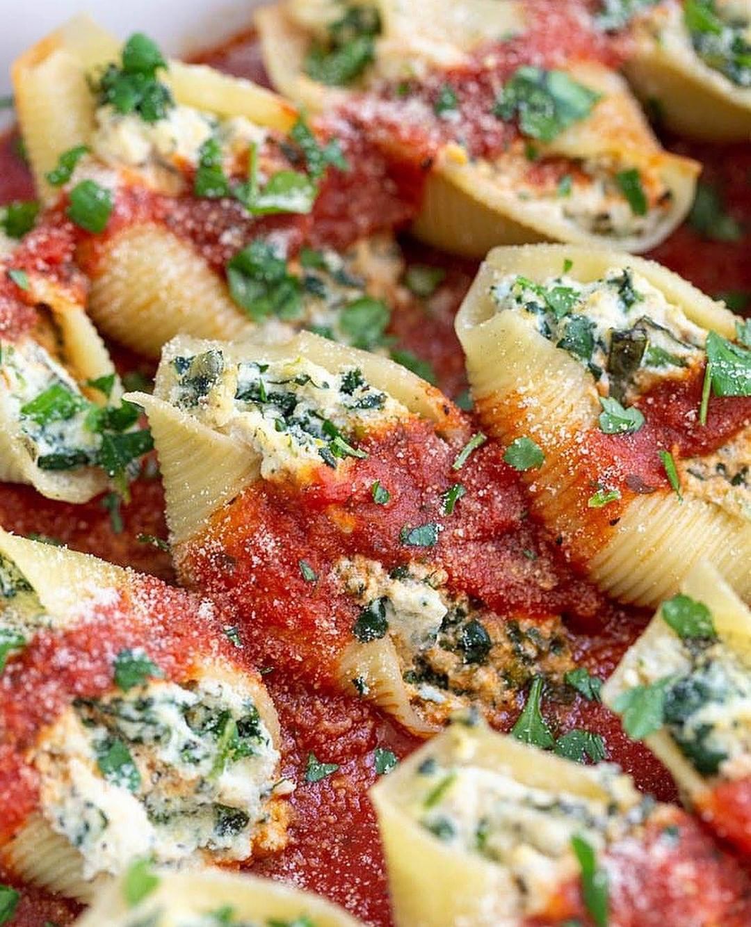 Vegan Stuffed Shells