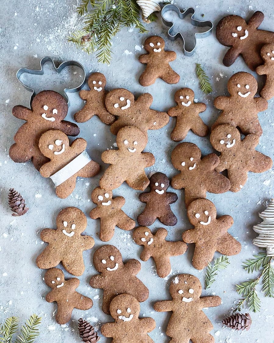 Easy Sugar-Free Gingerbread Cookies