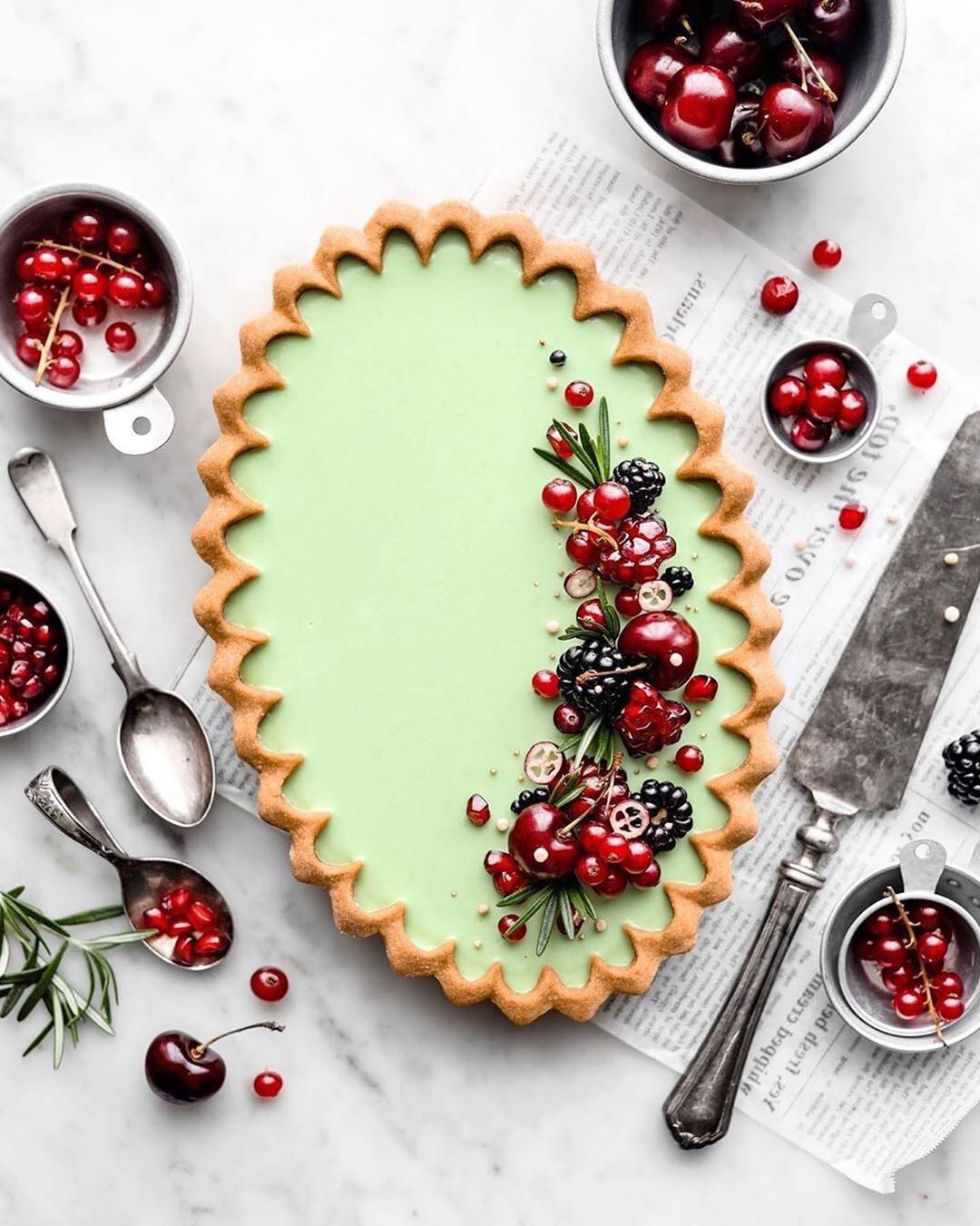 Vegan White Chocolate Peppermint Tart with Gingerbread Crust