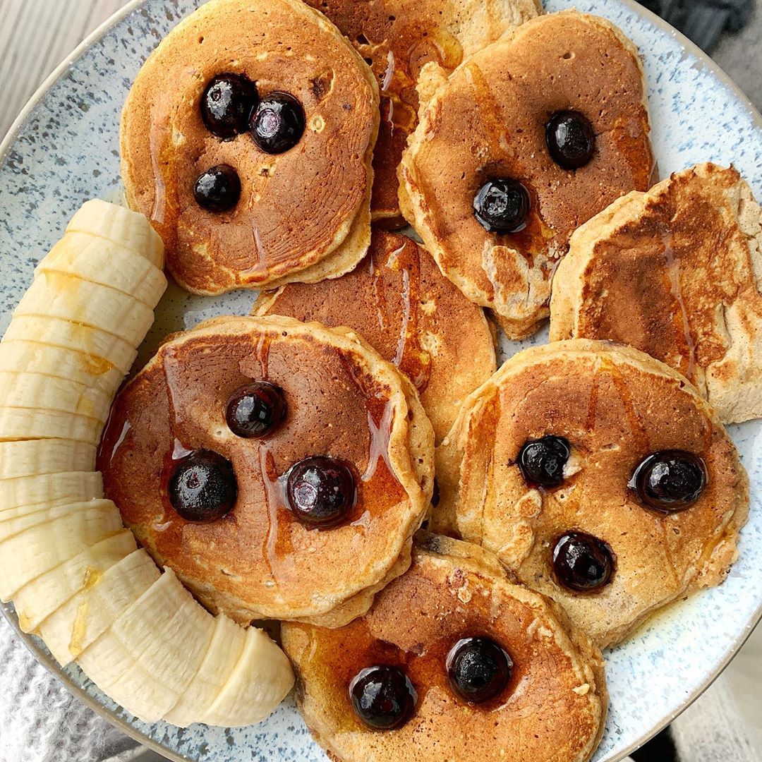 Blueberry Pancakes with Banana and Maple Syrup
