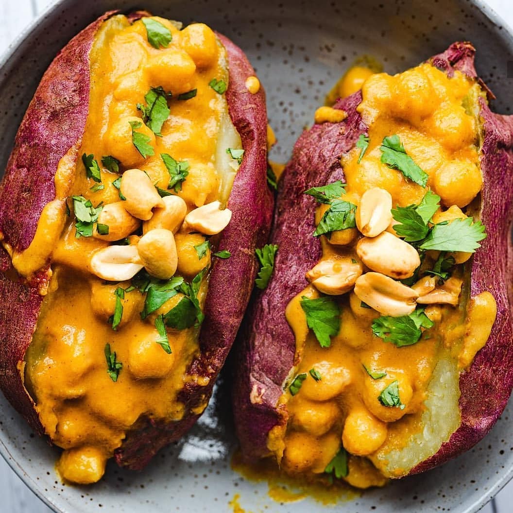 Baked Sweet Potatoes with Chickpea Massoman Curry