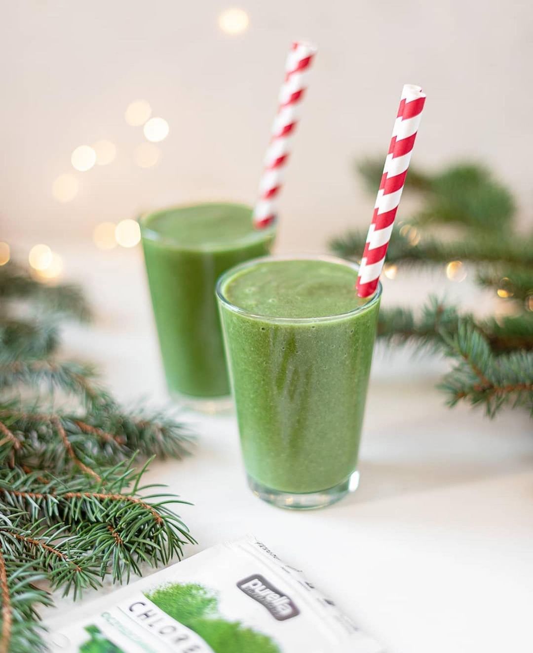 Simple Fruit Cocktail with Chlorella