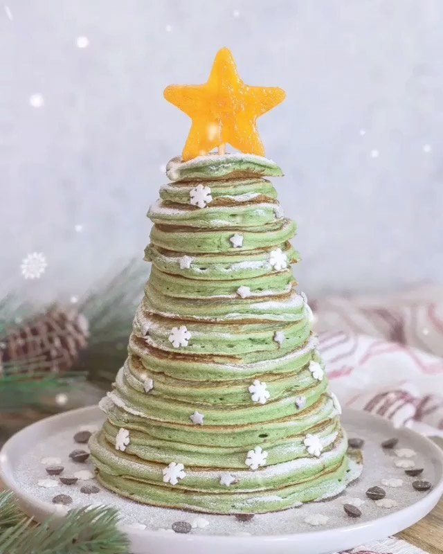 Vegan "Christmas Tree" Pancakes
