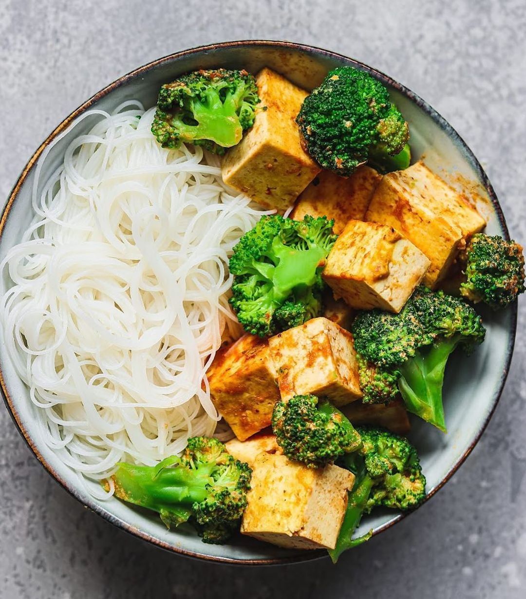 Spicy Almond Butter Tofu and Broccoli Bowl