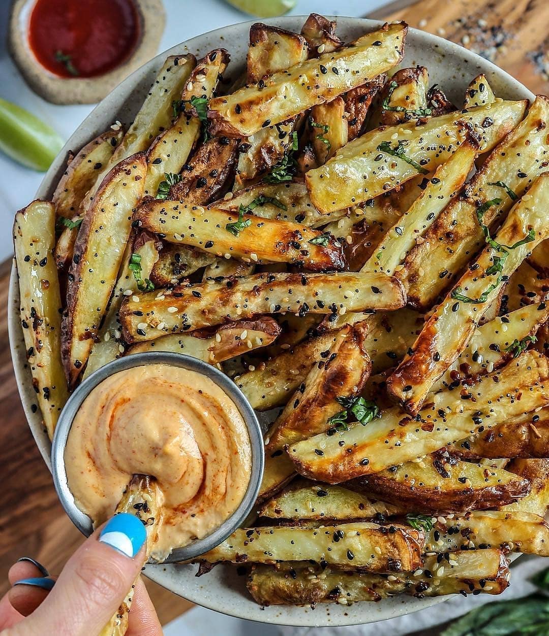 Vegan Sriracha Tahini Sauce