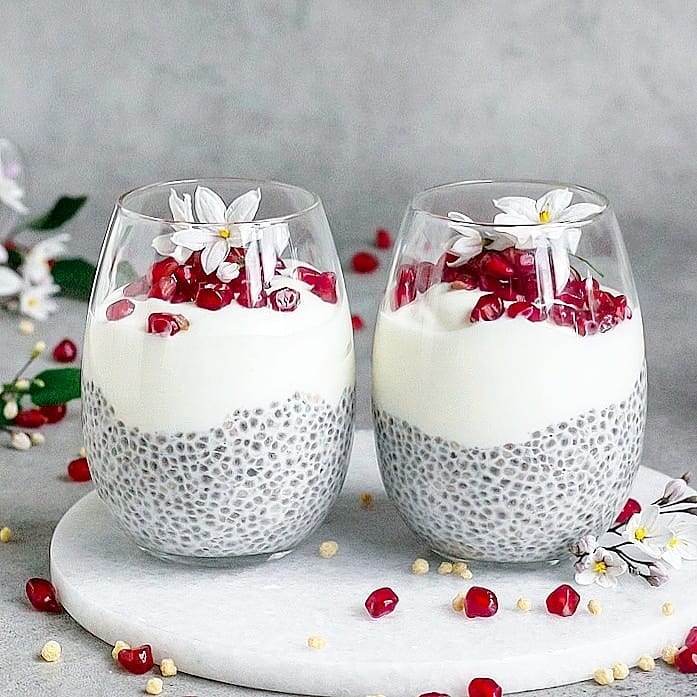 Healthy Chia Seed Pudding with Fresh Fruits