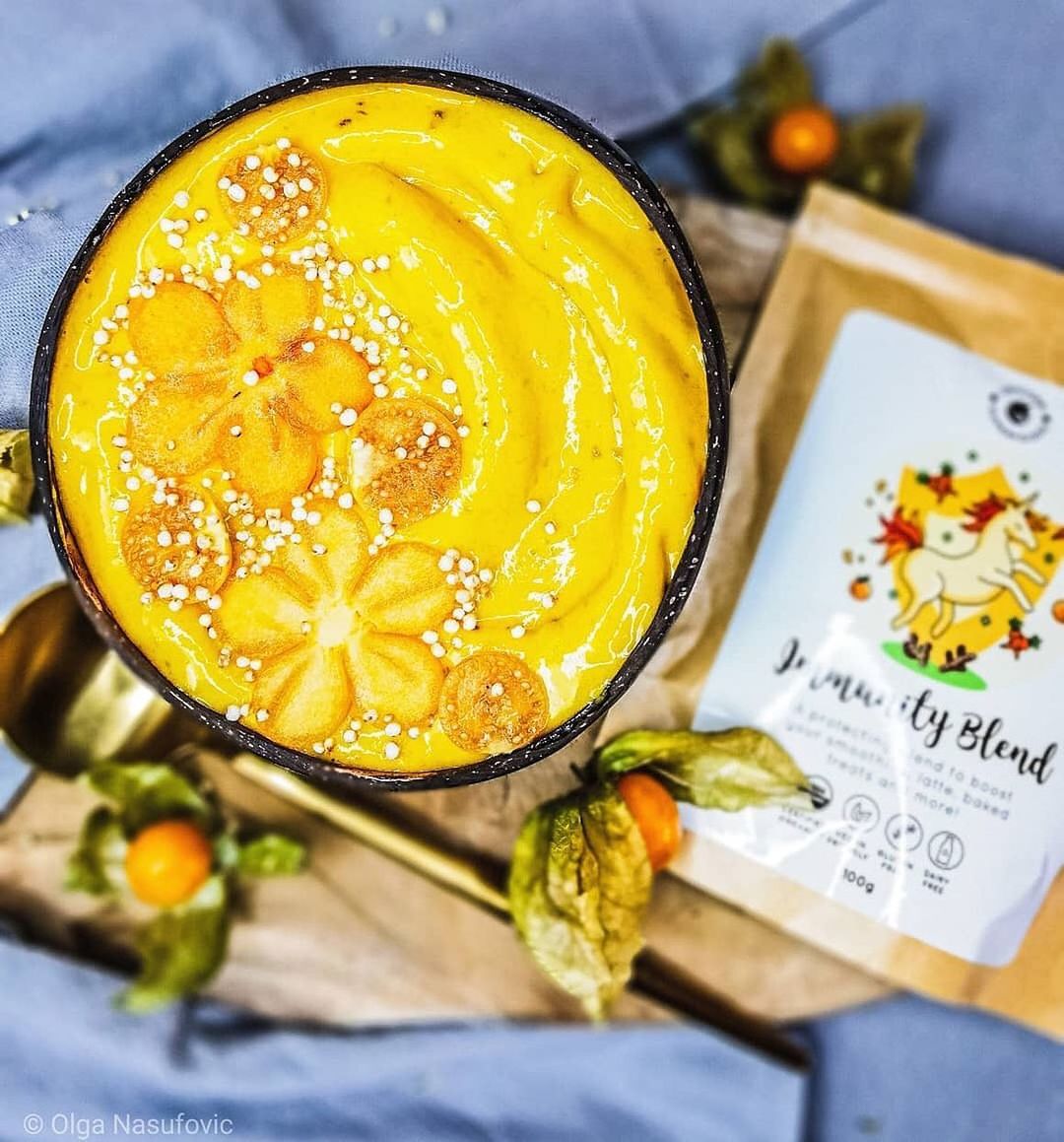 Immunity-Boosting Mango Banana Smoothie