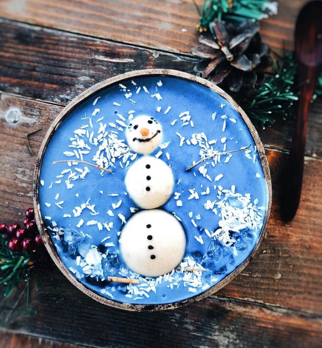 Blue Spirulina Smoothie Bowl