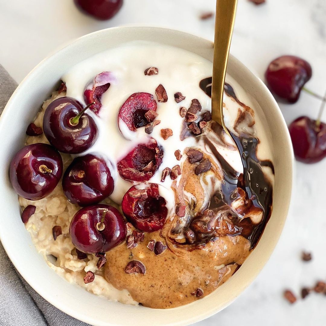 Cherry Bakewell Protein Oats