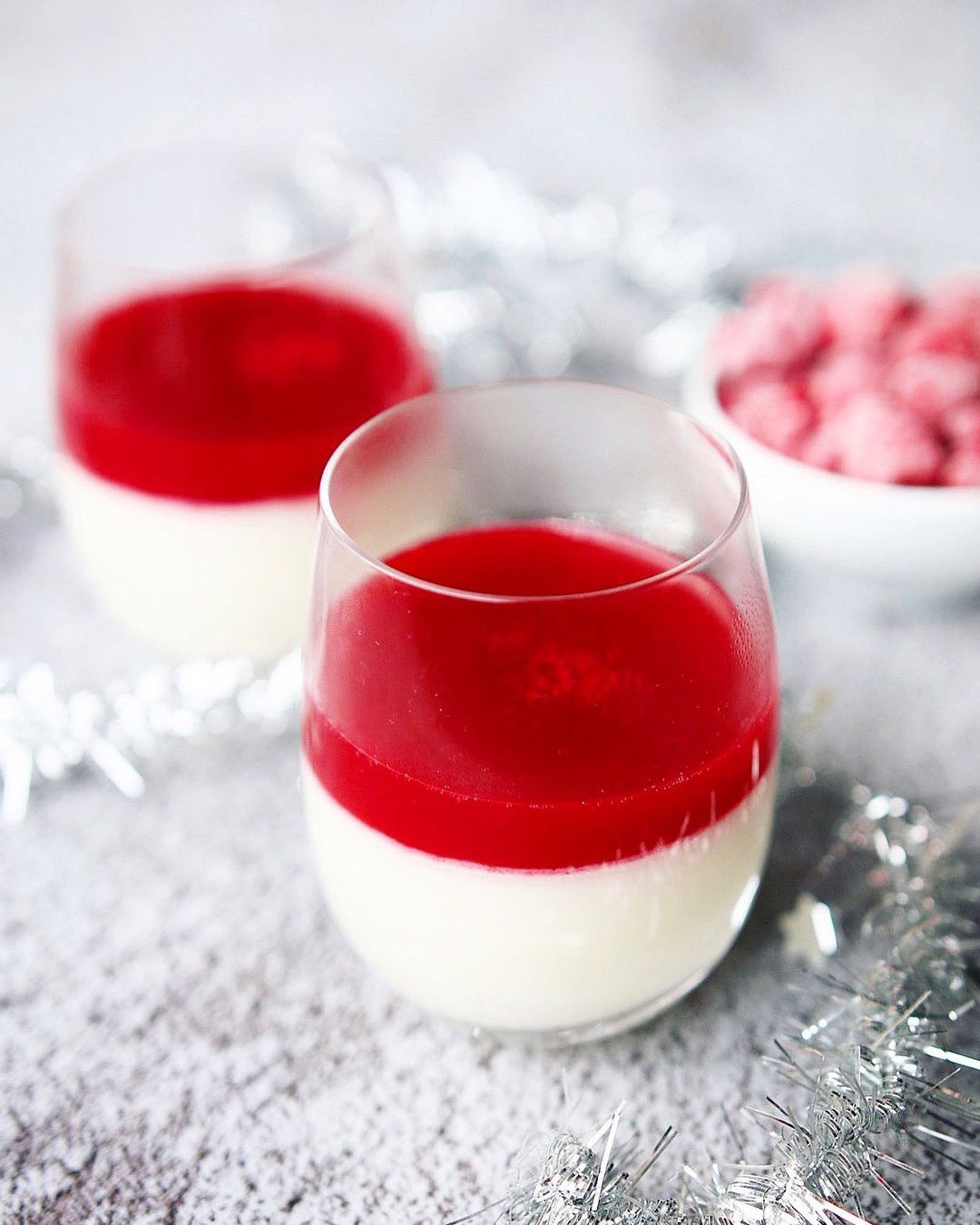 Pannacotta with Raspberry Sauce