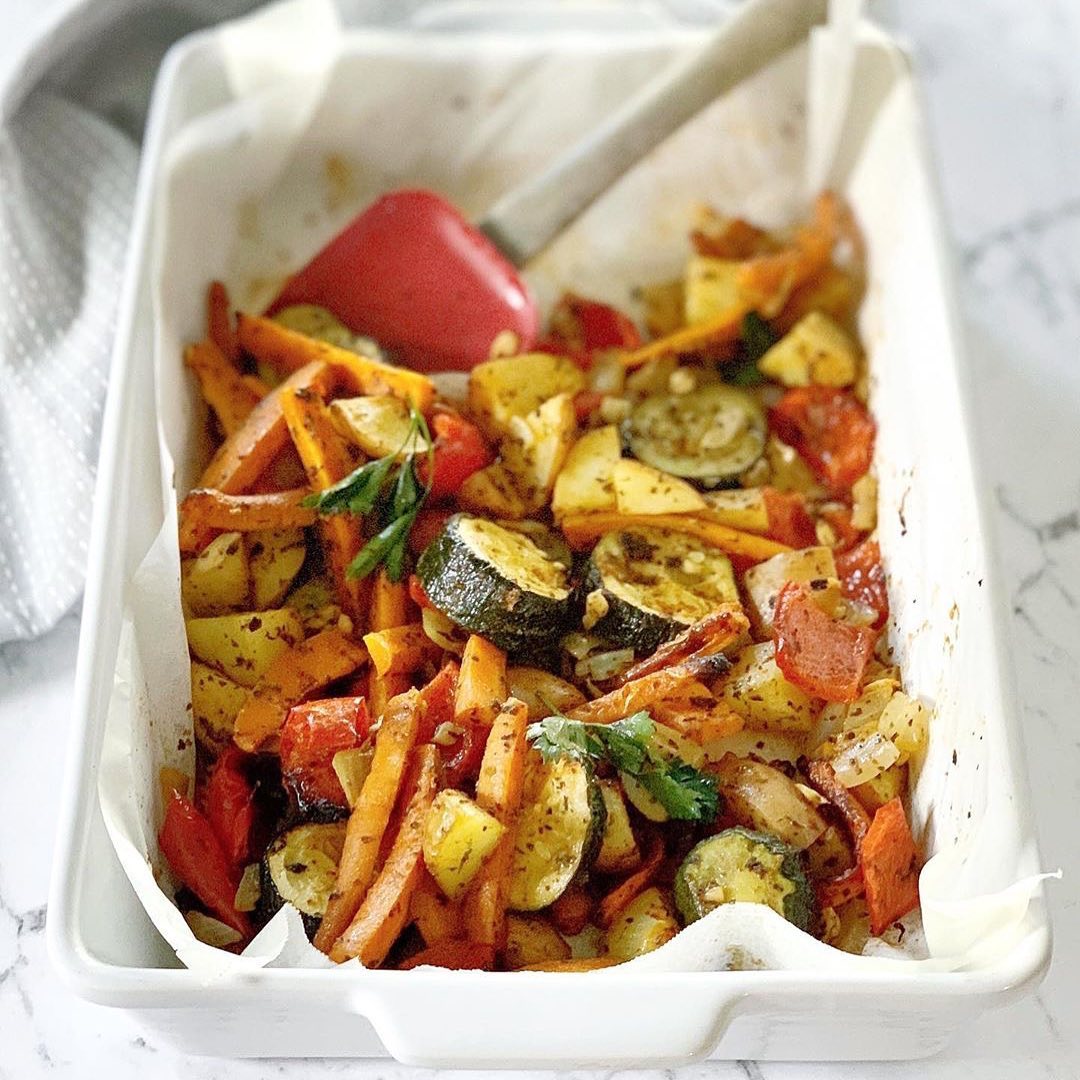 Simple Roasted Vegetables with Garlic and Seasoning