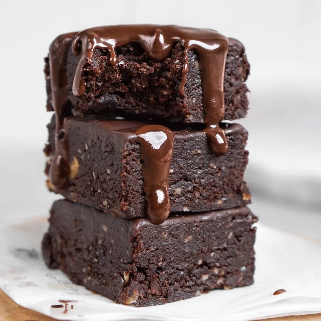 Easy No-Bake Hazelnut Chocolate Brownies