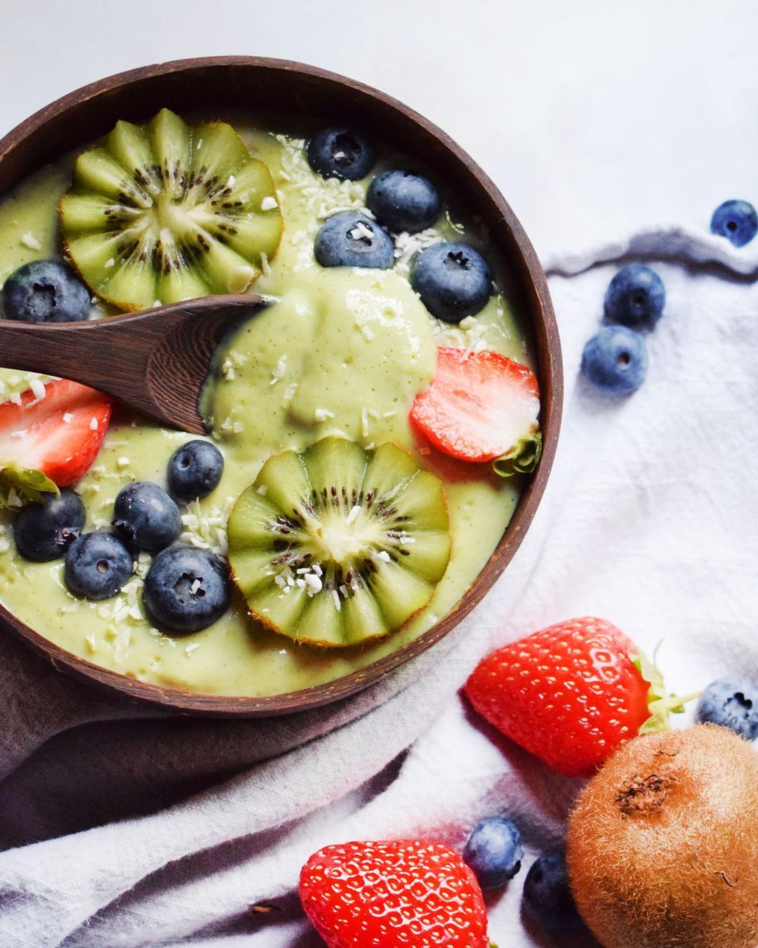 Vegan Green Smoothie Bowl