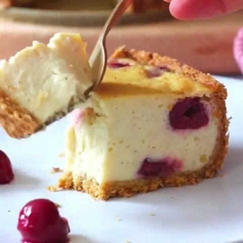 Vegan Cherry Cheesecake Dessert