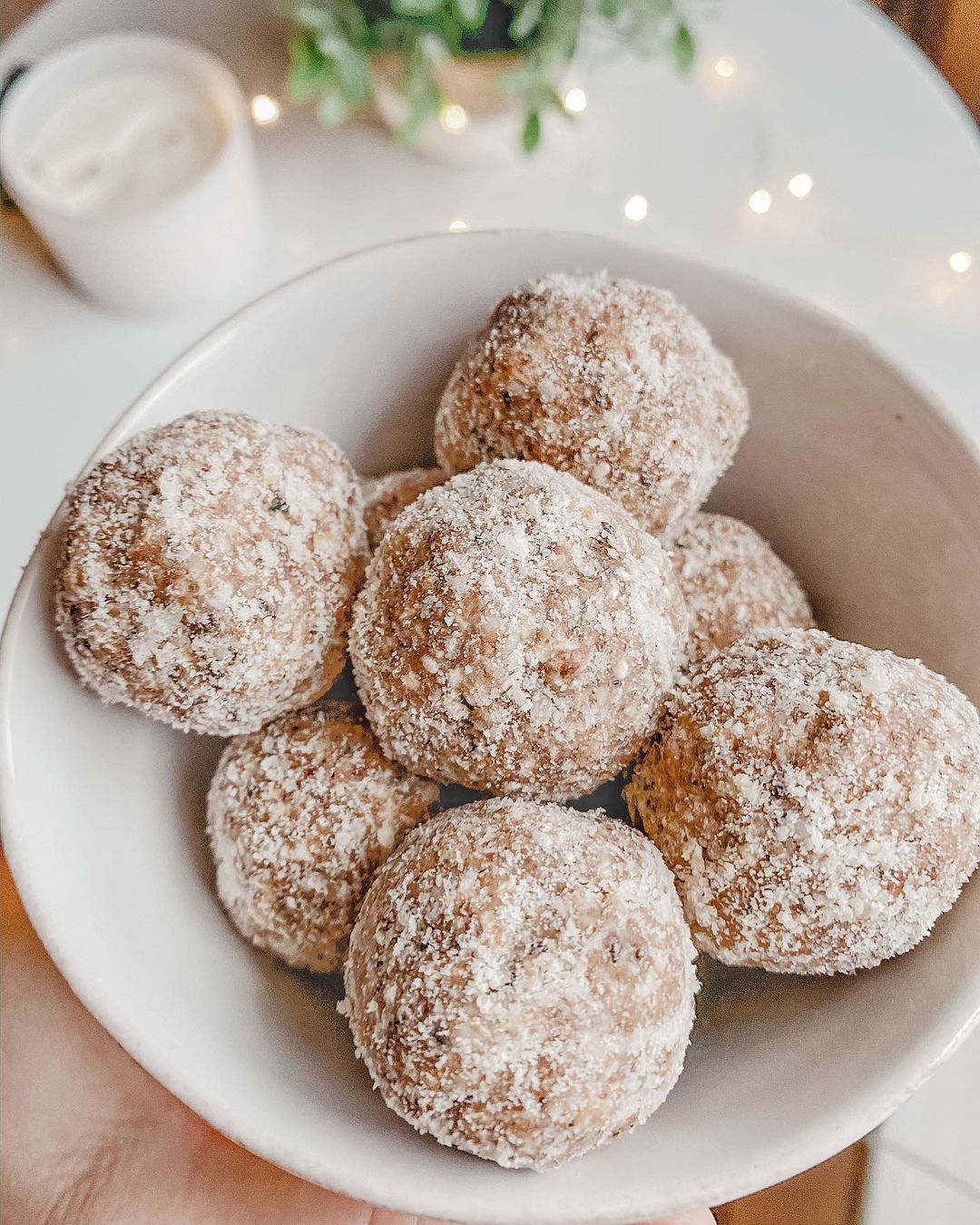 Healthy Cashew Butter Energy Balls Snack