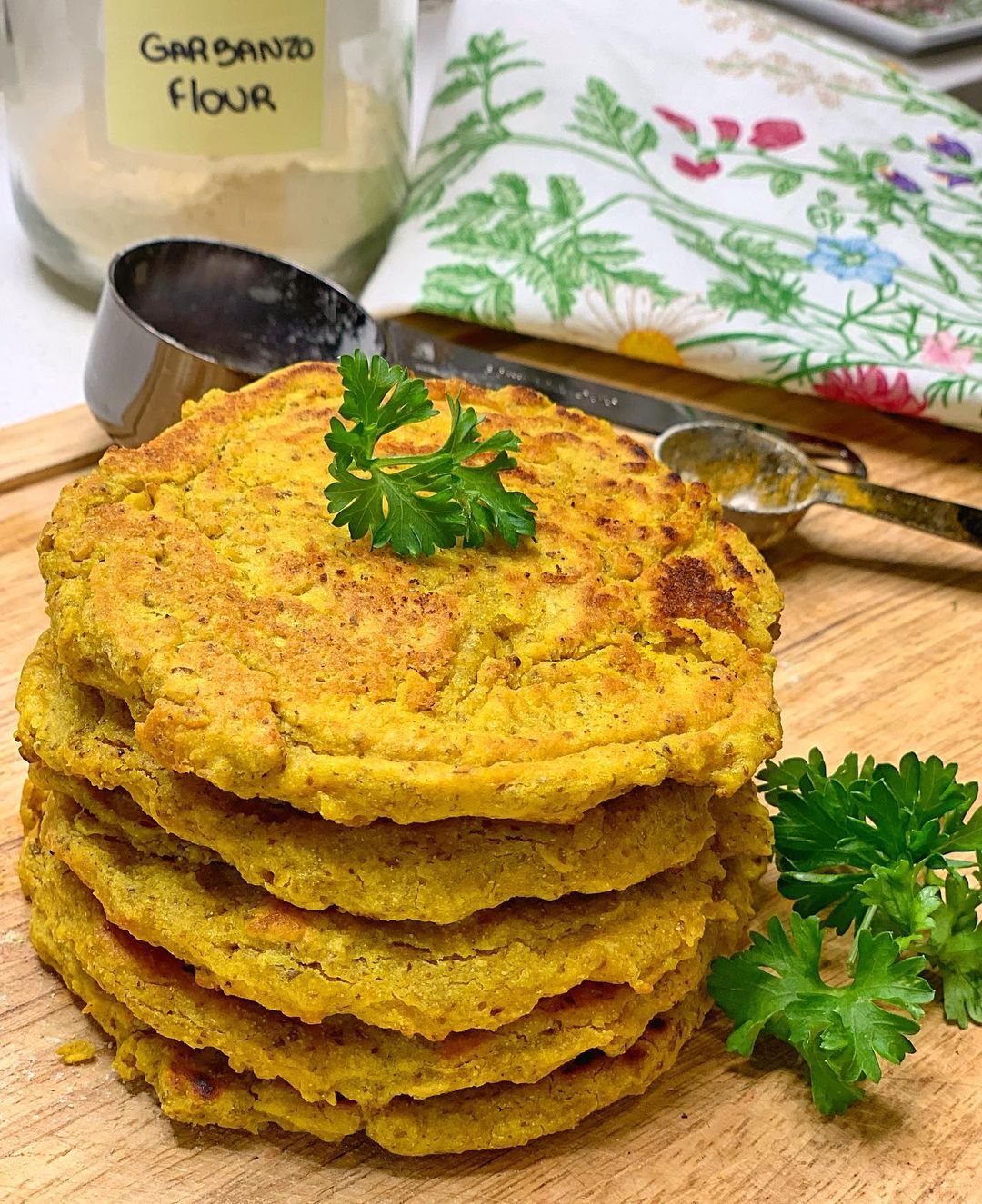 Easy Vegan Garbanzo Wraps for Breakfast