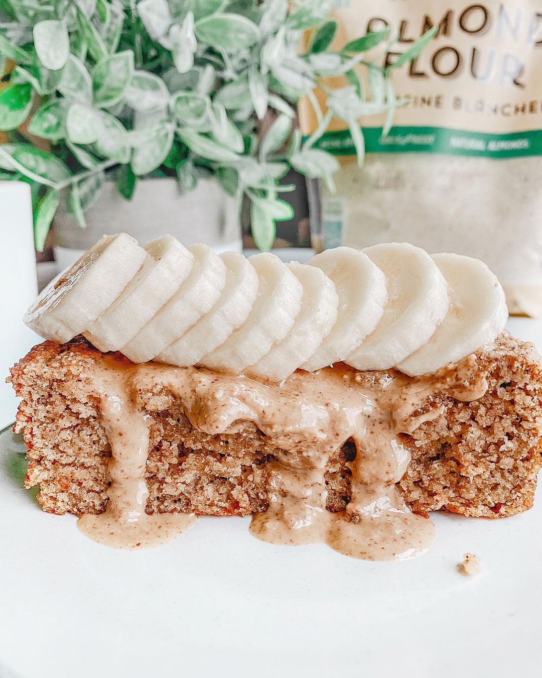 Almond Flour Cinnamon Banana Bread