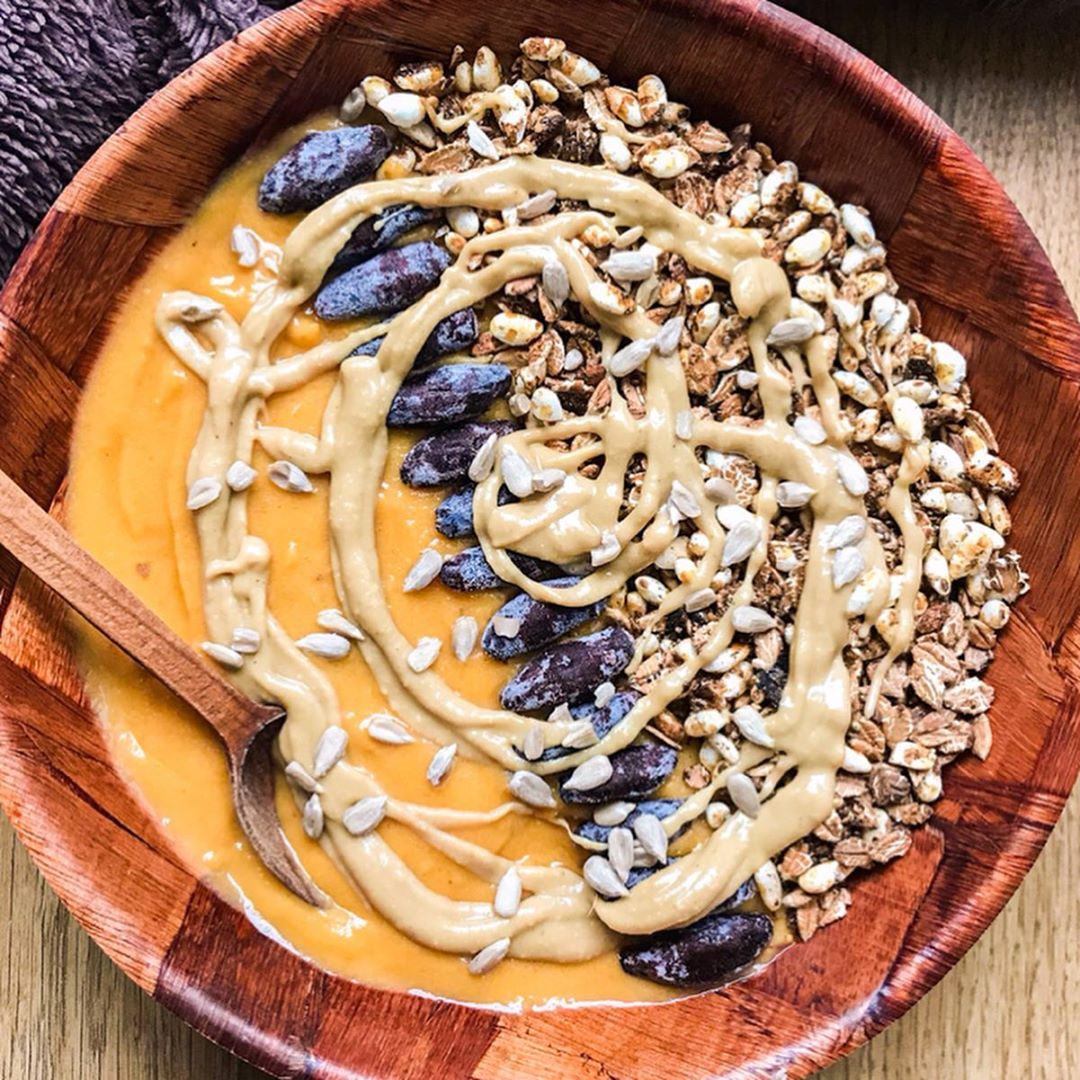 Vegan Mango Peach Smoothie Bowl