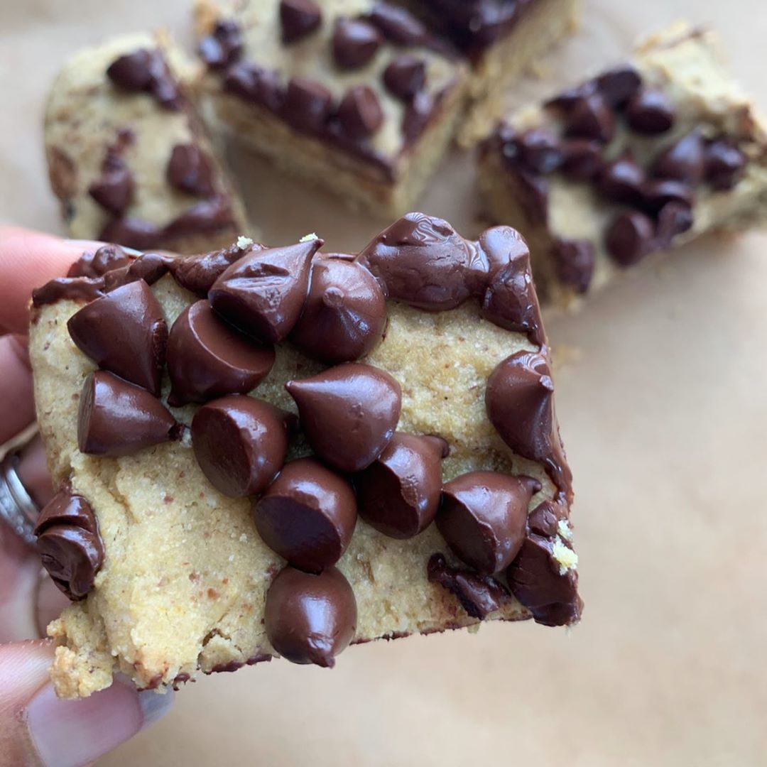 Chocolate Chip Blondie Bars