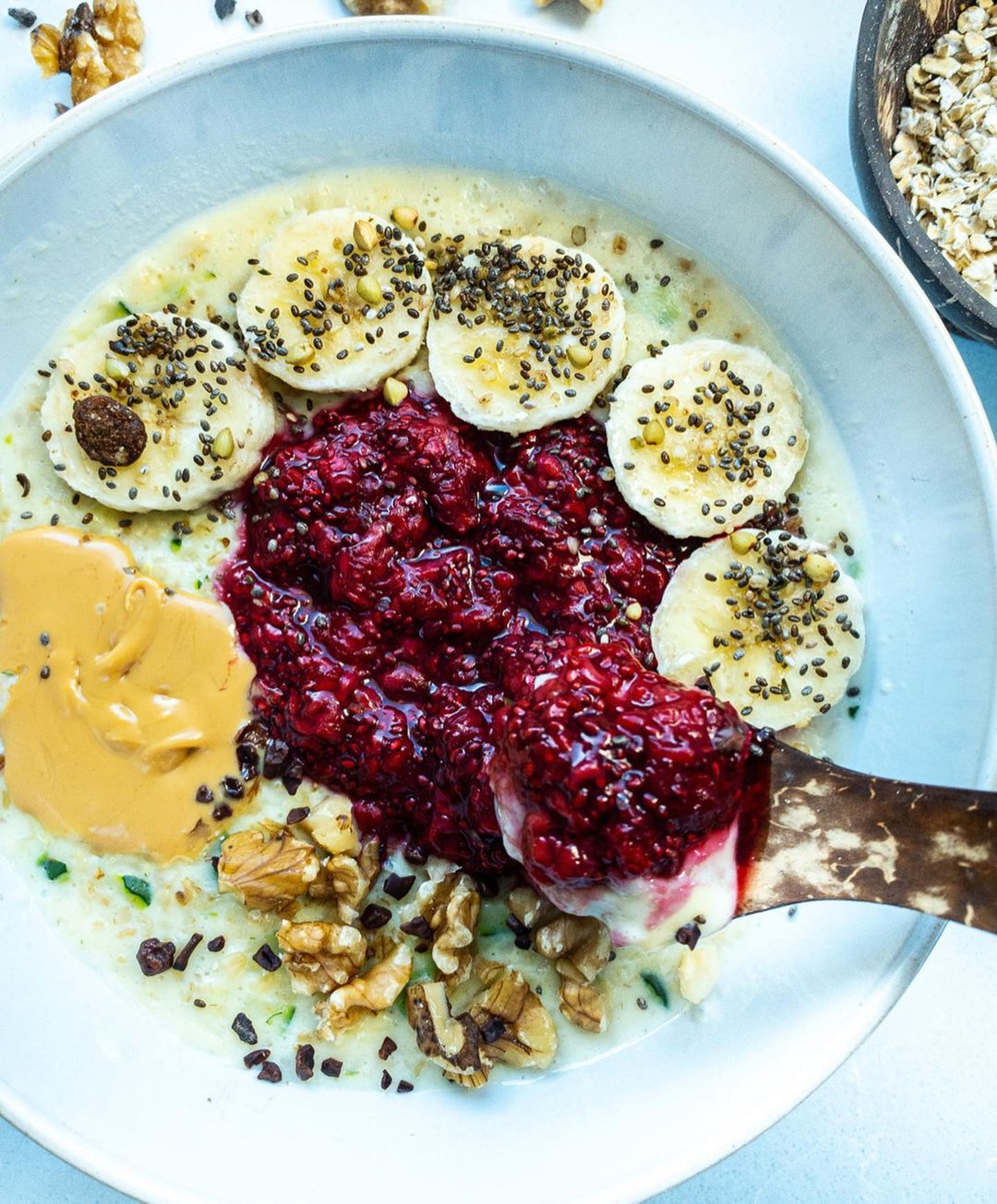 Creamy Vanilla Chia Oat Bowl