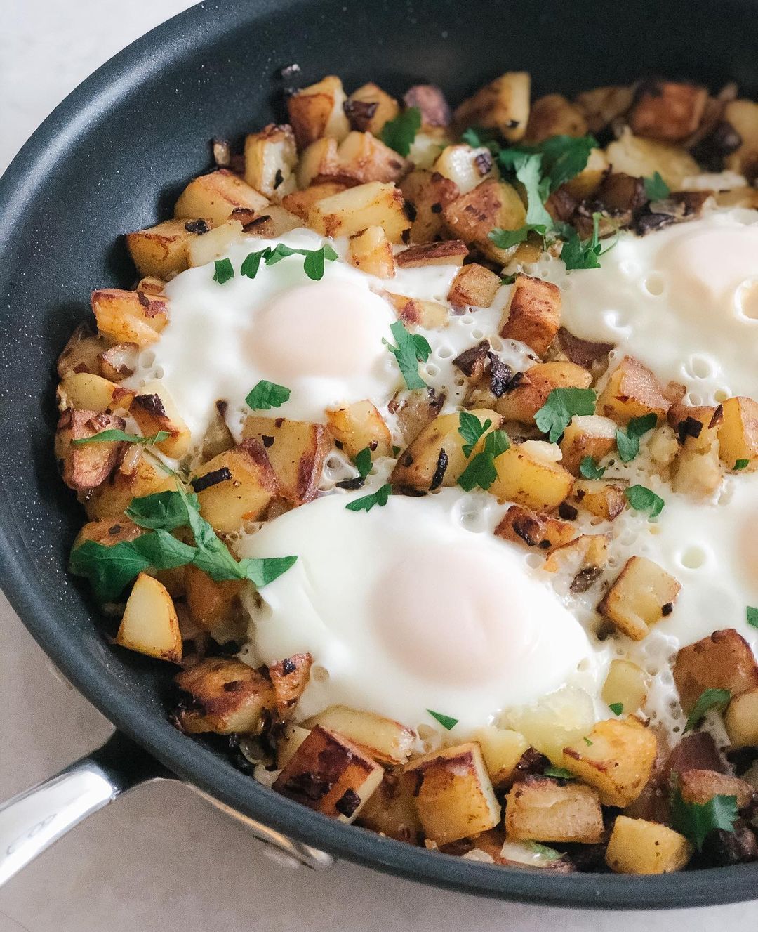 Simple Breakfast Hash with Eggs and Potatoes