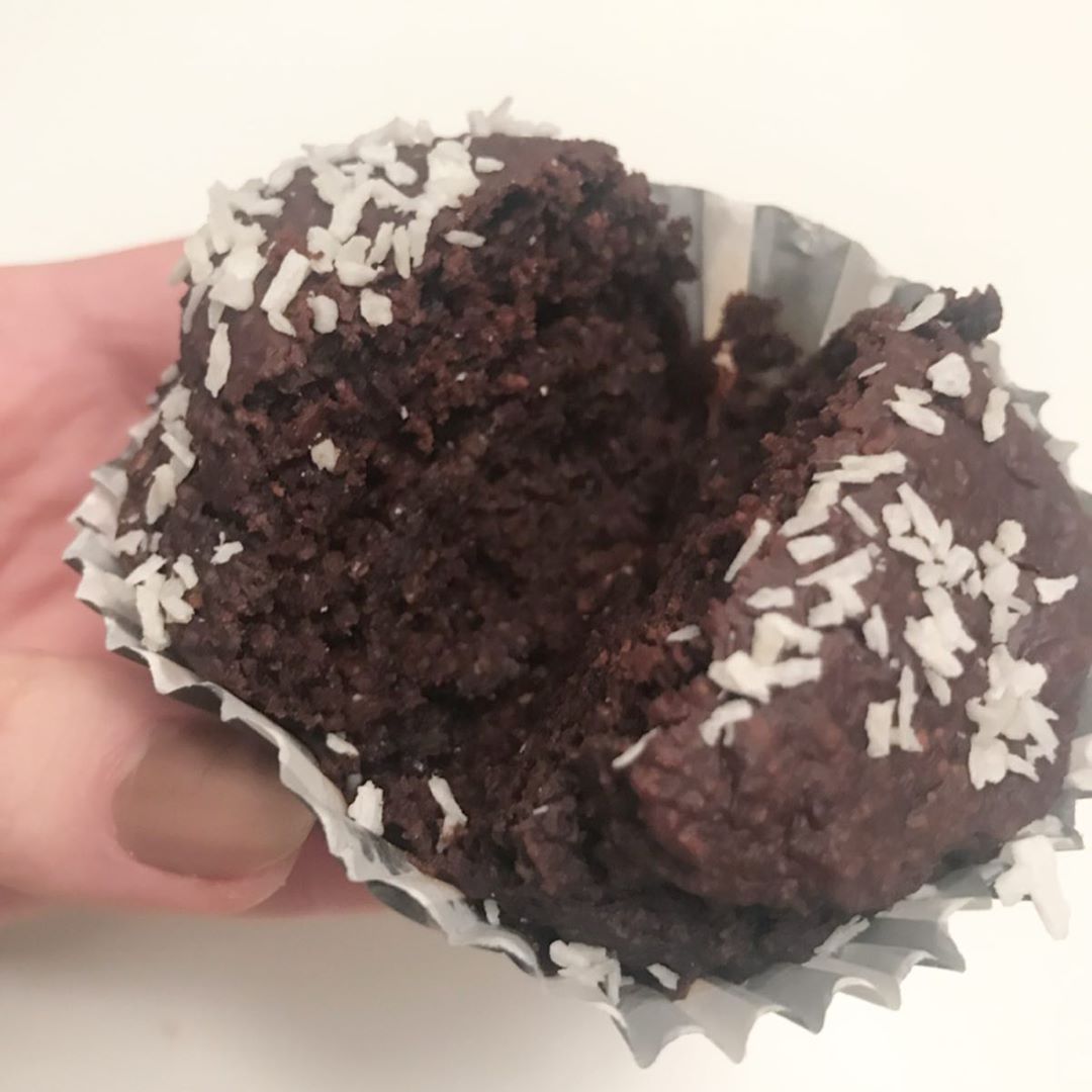Fudgy Vegan Brownie Muffins with Coconut