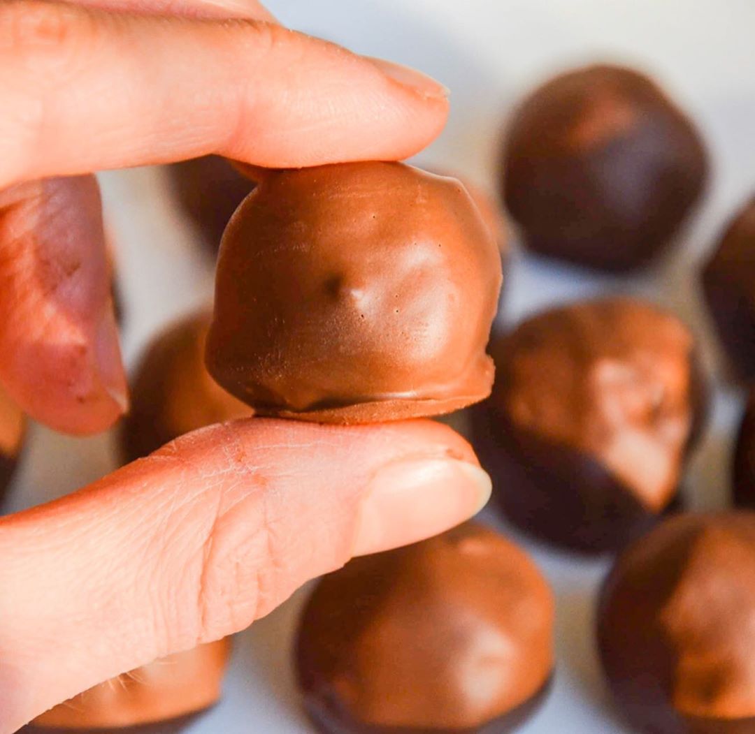 Chickpea Cookie Dough Bites