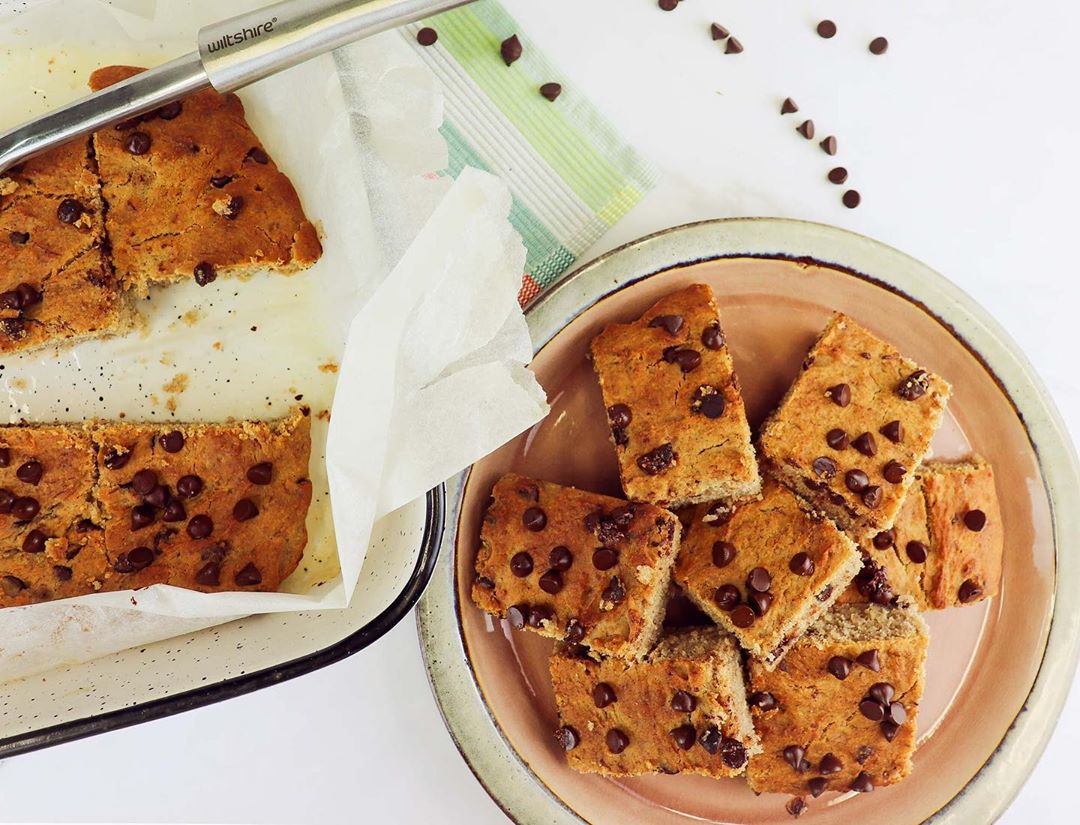 Vegan Banana Chocolate Chip Cake
