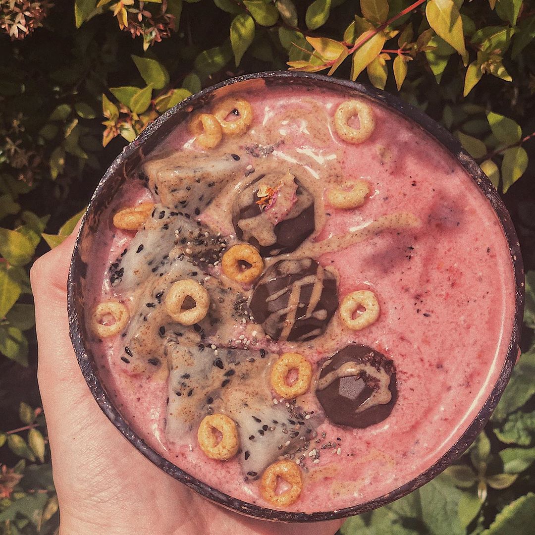 Pretty in Pink Smoothie Bowl