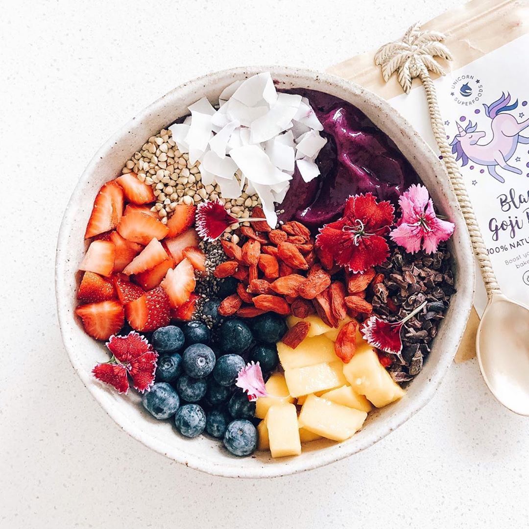 Black Goji Berry Smoothie Bowl with Toppings
