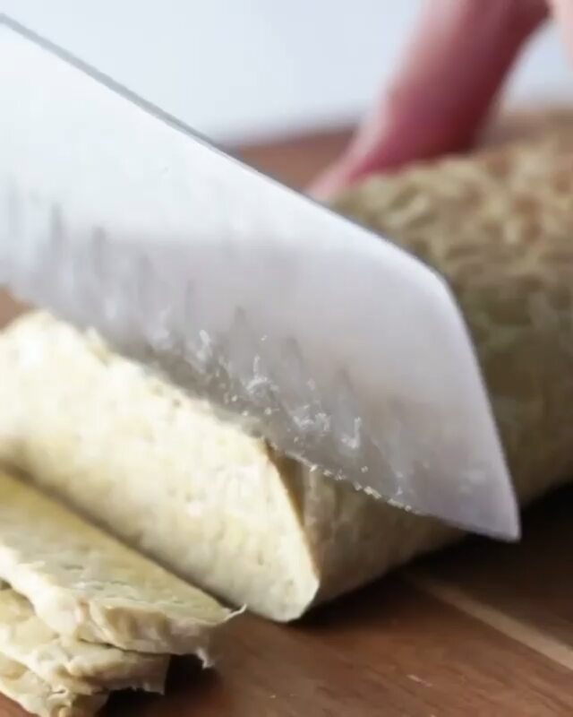 Smoky Baked Tempeh Bacon