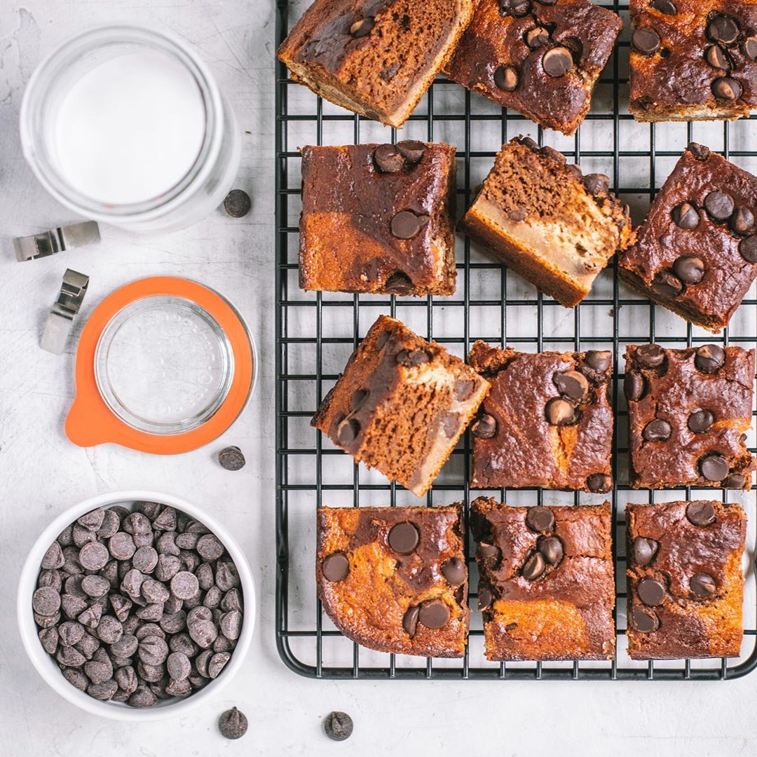 Chocolate Swirl Banana Cake
