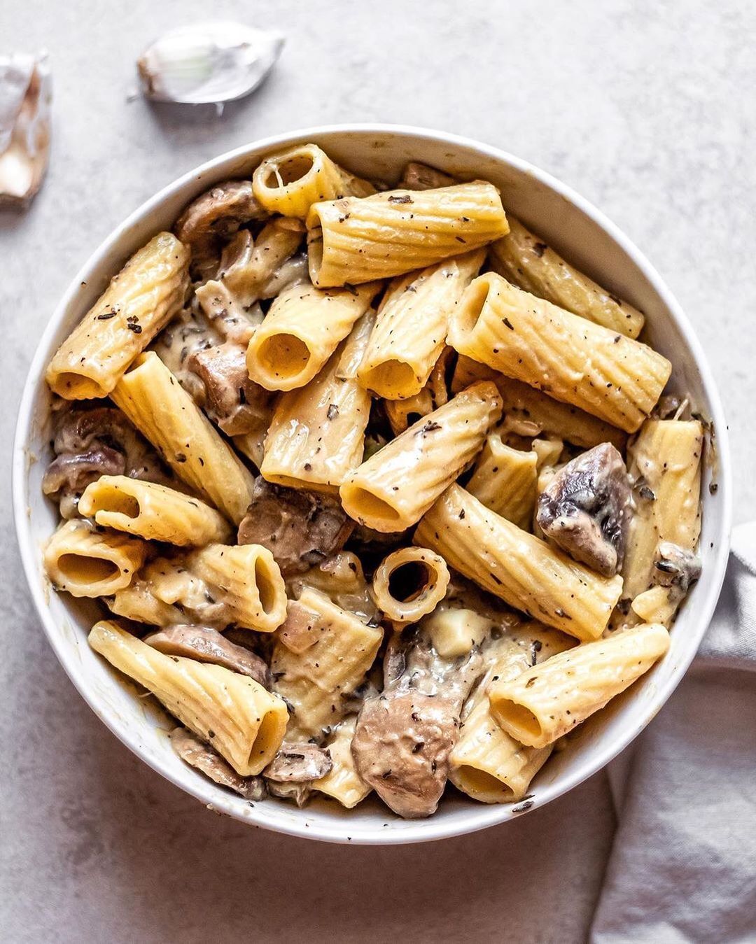 Creamy Garlic Mushroom Pasta