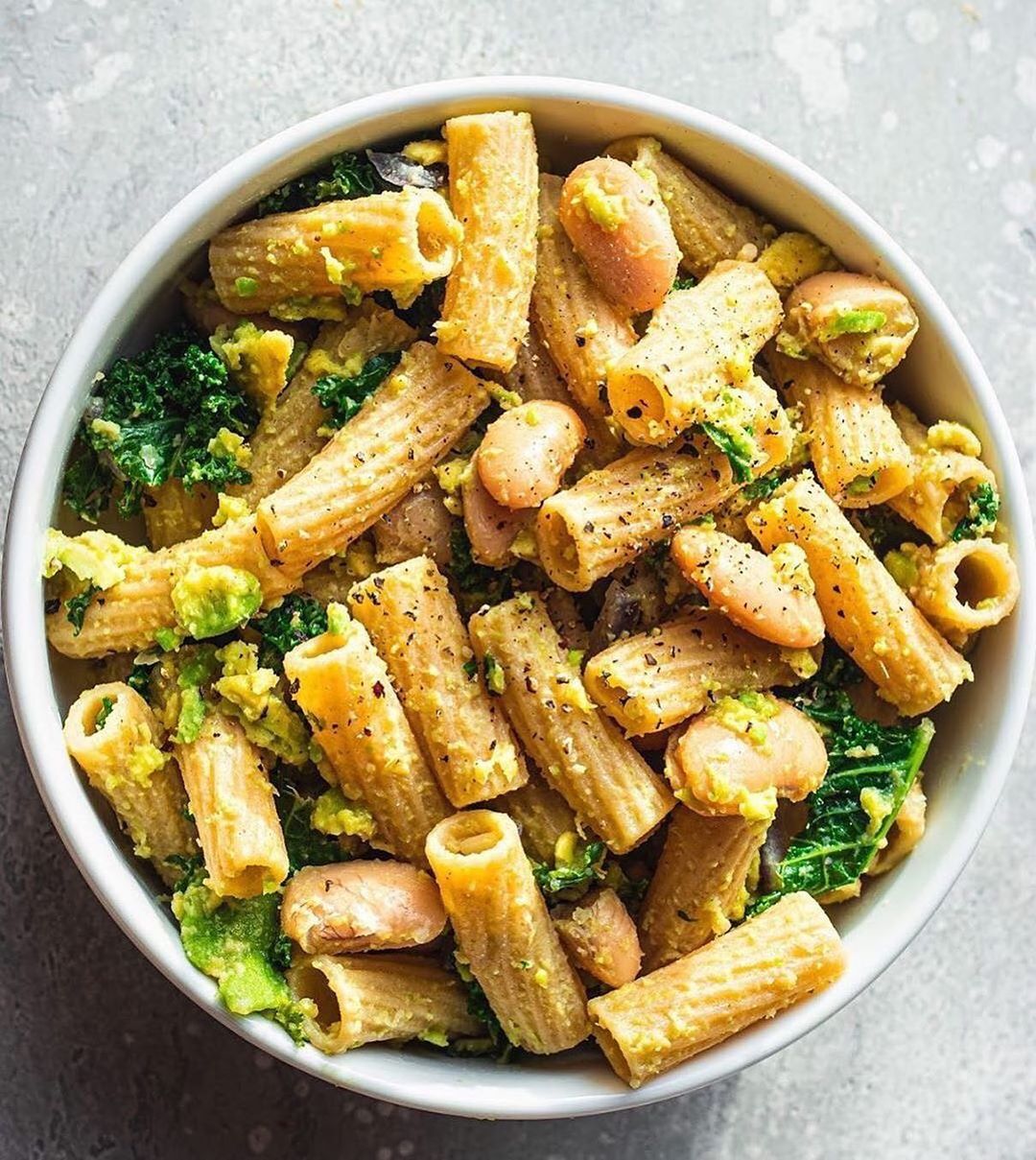Creamy Avocado Pasta with Butter Beans