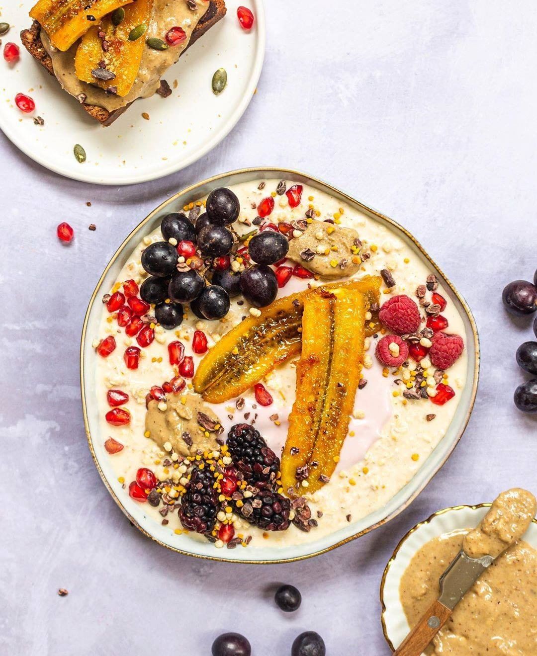 Tropical Coconut Oats Energy Bowl
