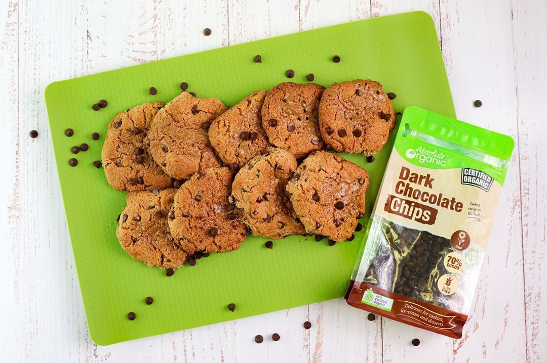 Almond Butter and Cacao Cookies