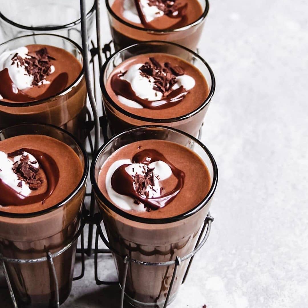 Quick Healthy Vegan Chocolate Smoothie Shake