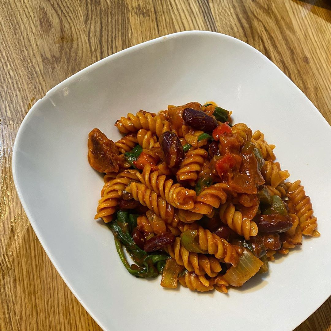 Shroomdog Chorizo and Spinach One-Pan Pasta