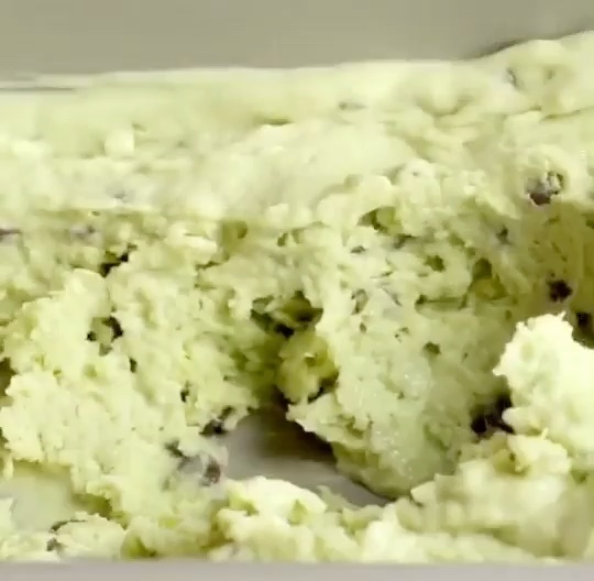 Avocado Ice Cream with Mint and Chocolate