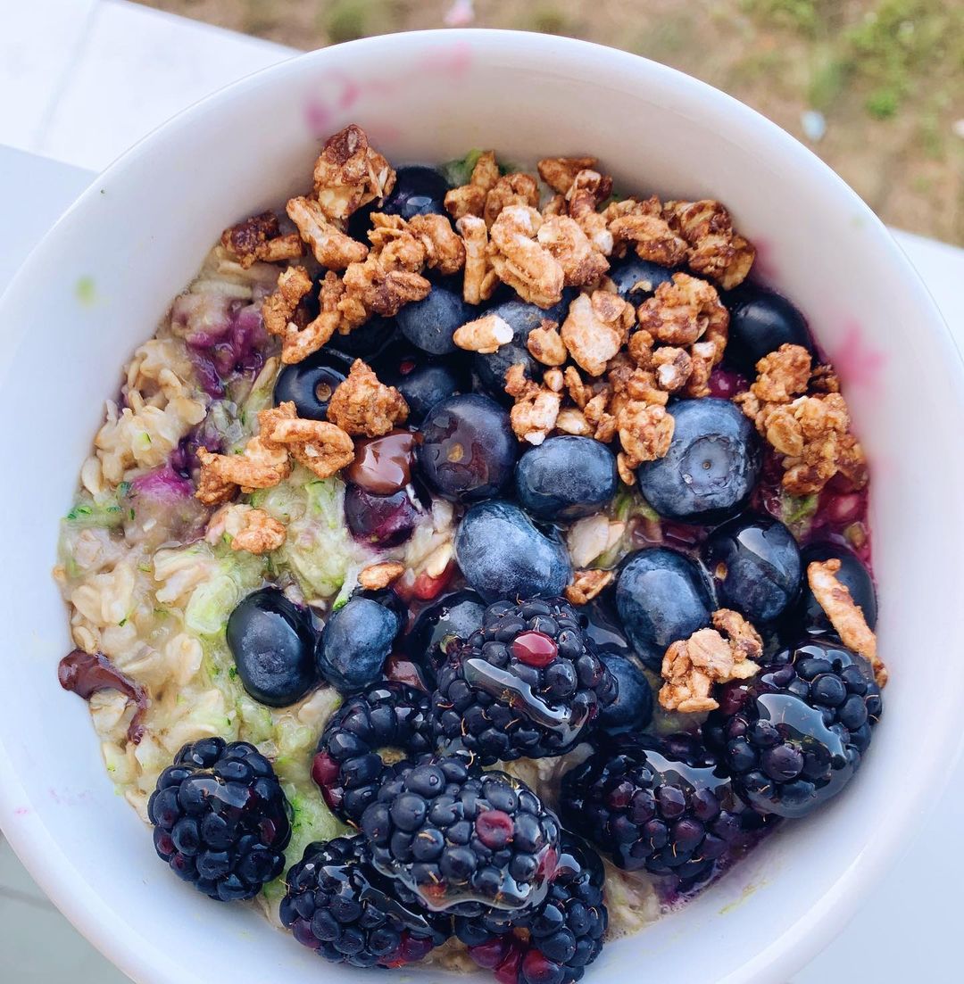 Zucchini Oats Breakfast Bowl