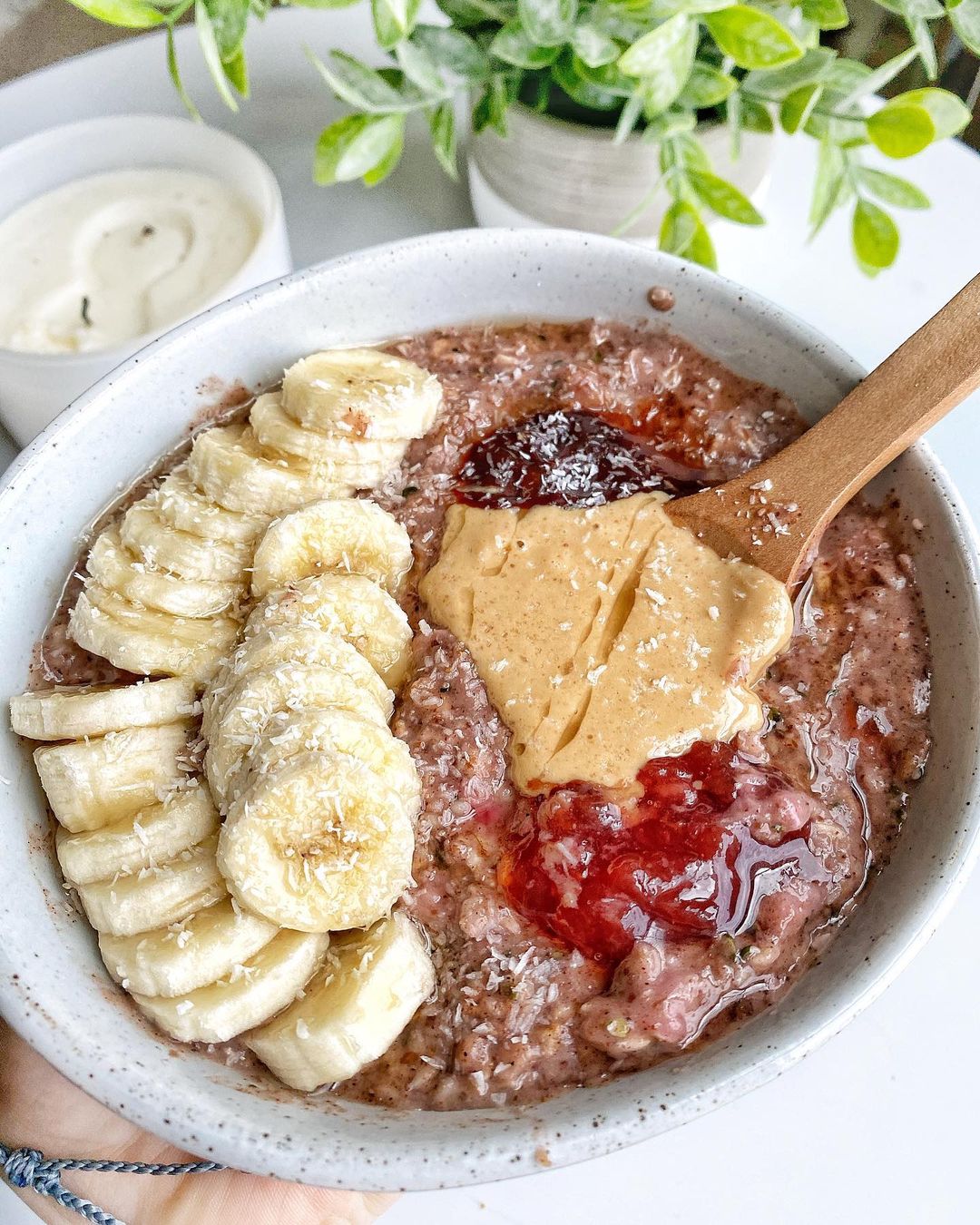 Strawberry Oatmeal Breakfast Bowl