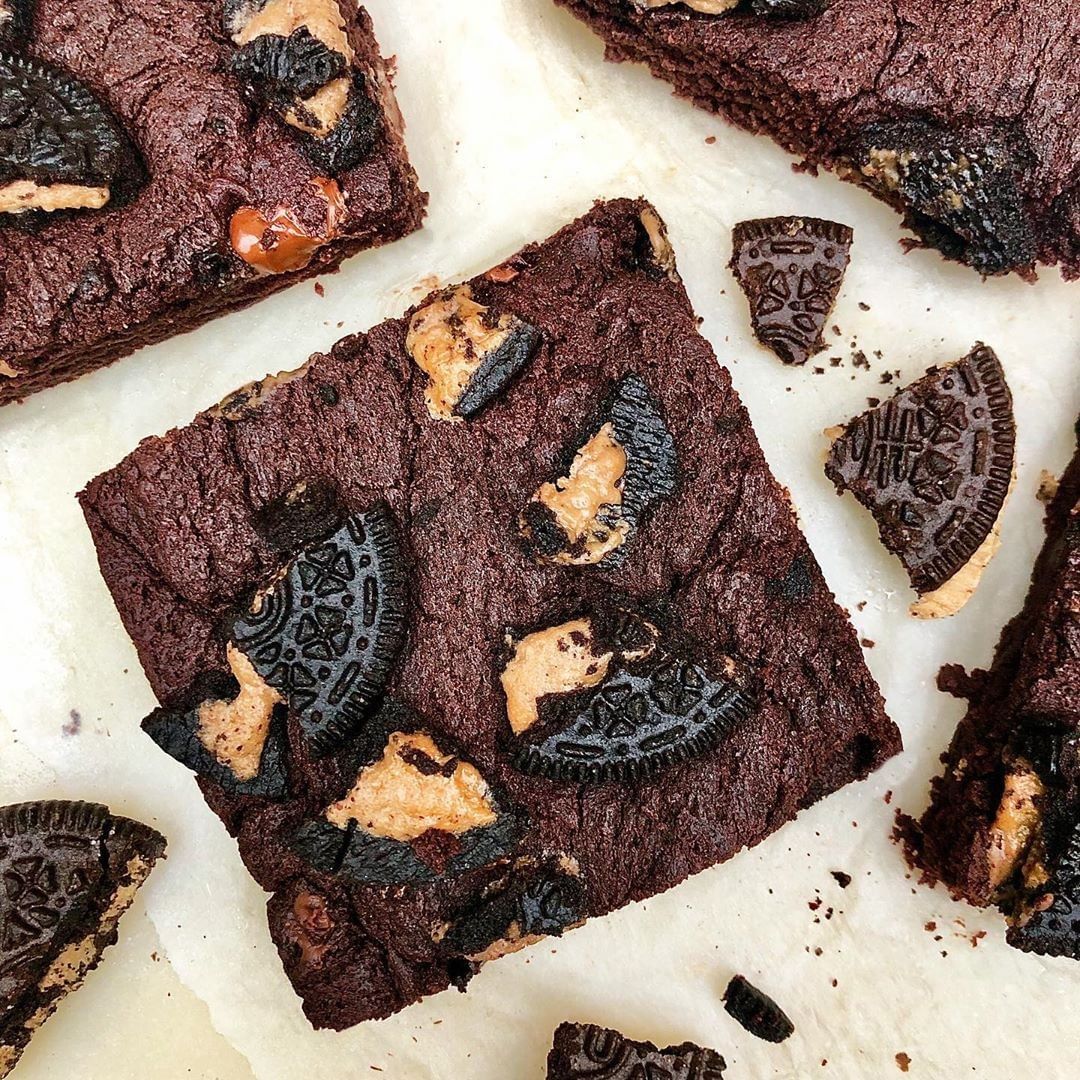 Vegan Oreo Brownies with Flax and Chocolate