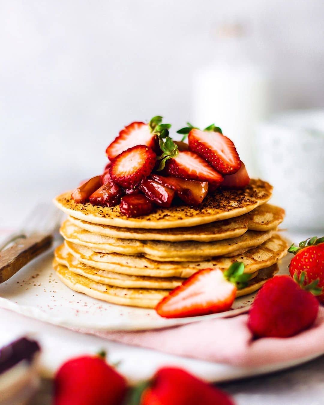 Simple 5-Ingredient Grain-Free Pancakes
