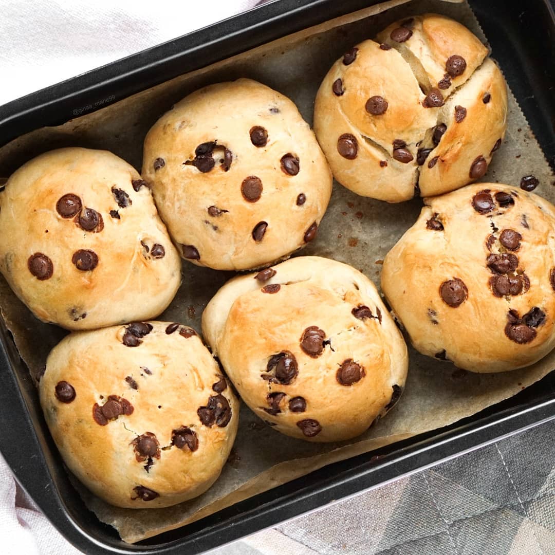 Chocolate Yeast Buns