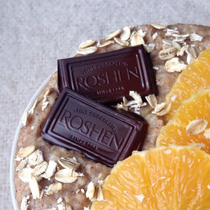 Orange Chocolate Oatmeal Breakfast Bowl
