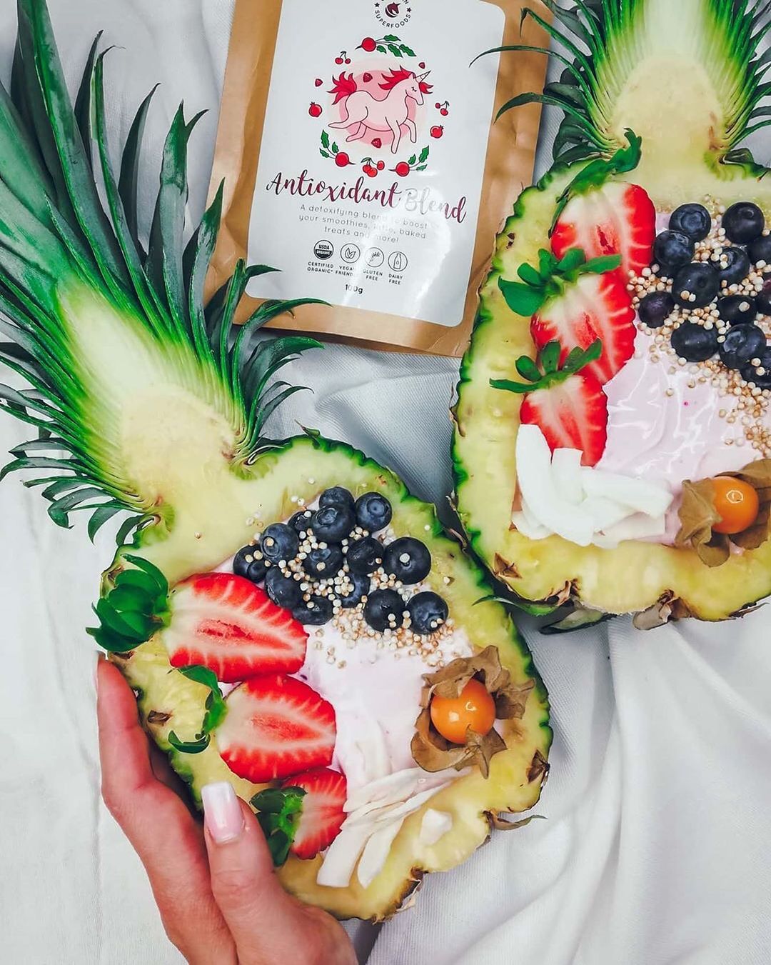 Antioxidant Yogurt Pineapple Boats