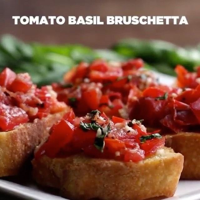 Fresh Tomato Basil Bruschetta